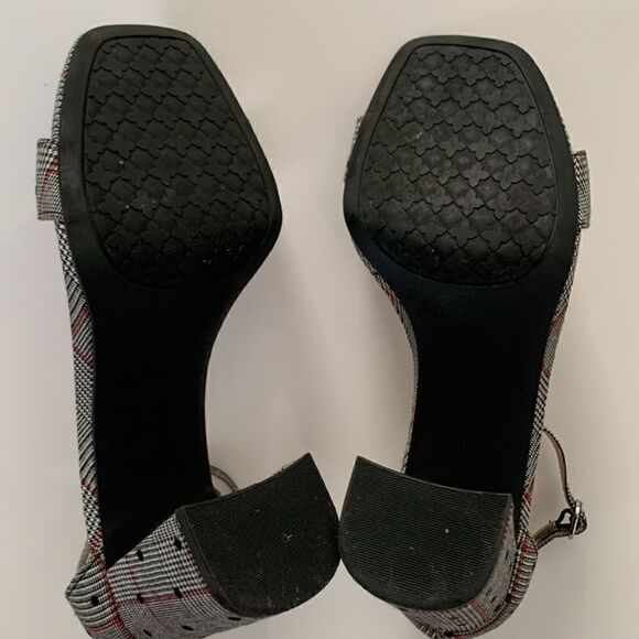 Kelly&Katie Heeled Sandals Size 8 - Picture 11 of 13